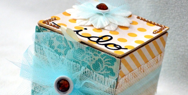 Glue Dots "I Do" Favor Box by Grace Tolman