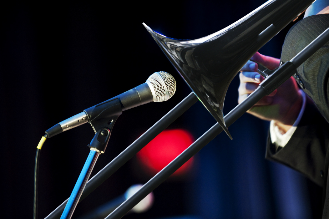 black pBone + mic