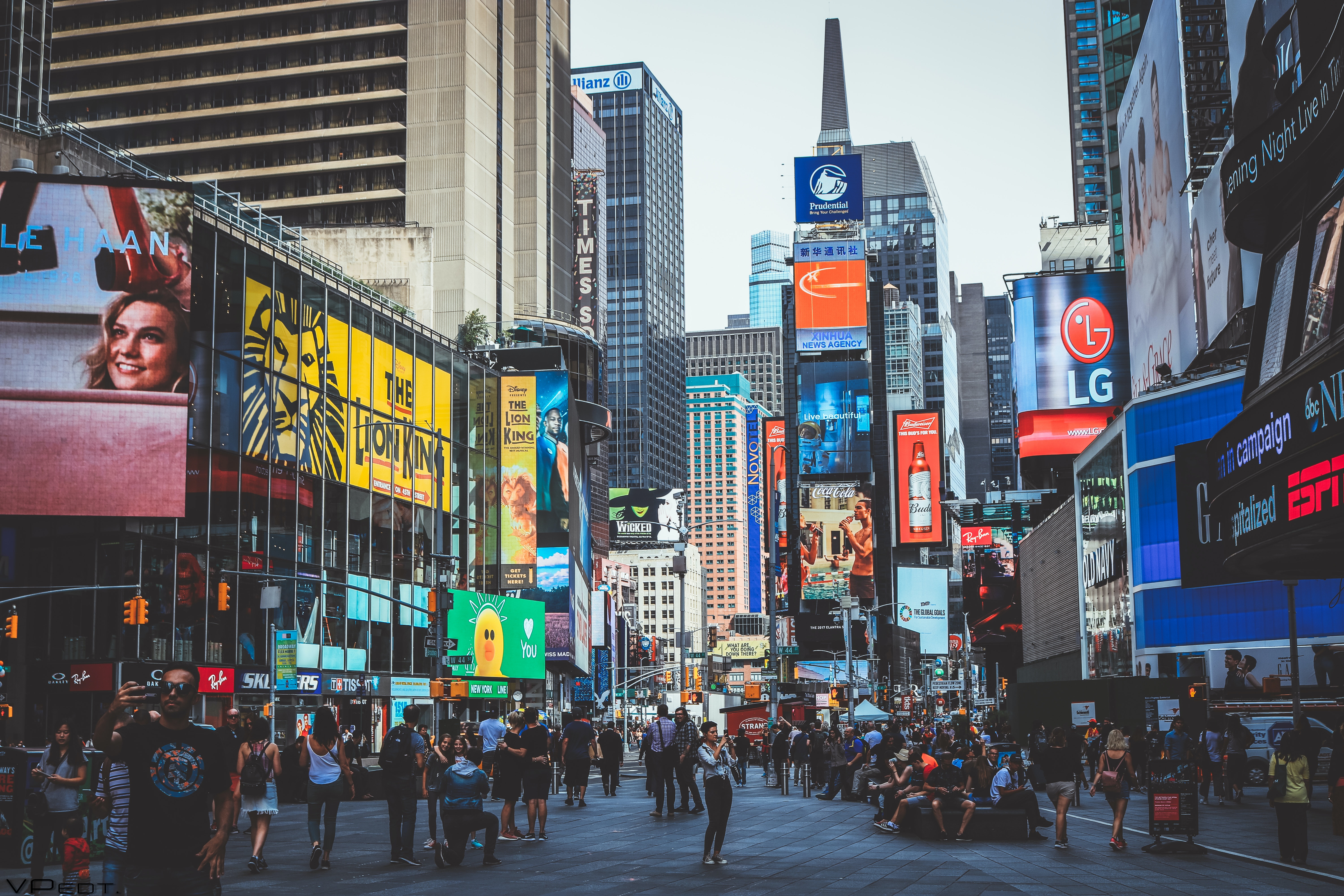 Billboards surrounding crossing