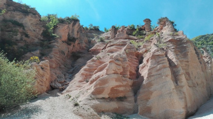 DHvillas-Lame rosse