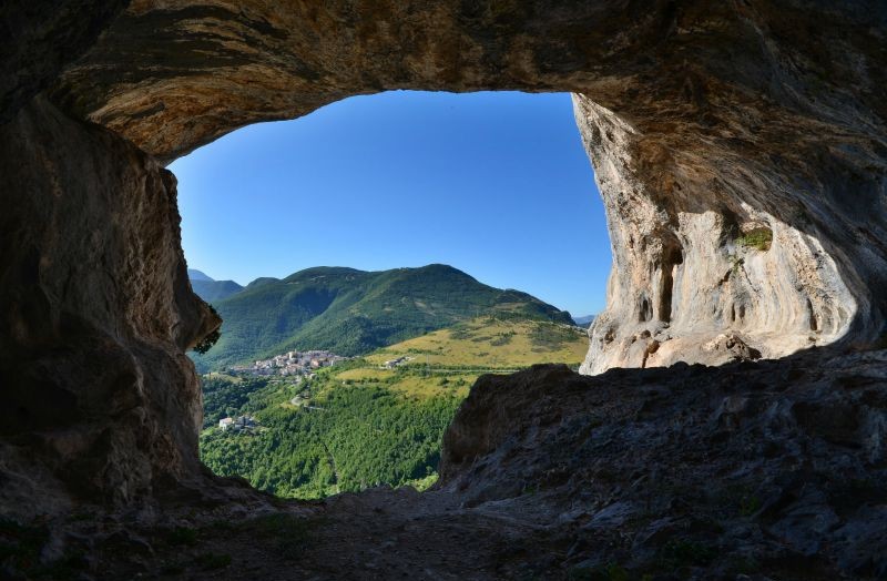 DHvillas-Parco della Gola Rossa e di Frasassi