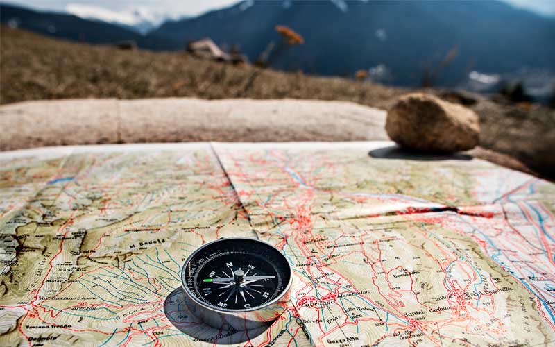 cose da portare per un'escursione in montagna