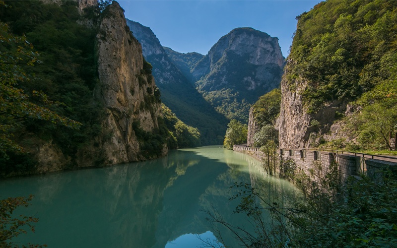the breath taking panoramas of Gola del Furlo 