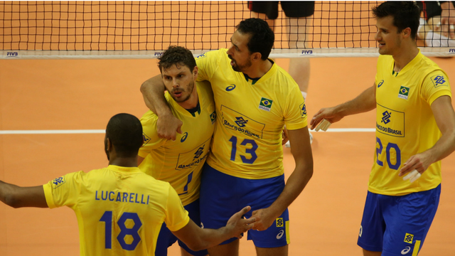 camisa 18 volei
