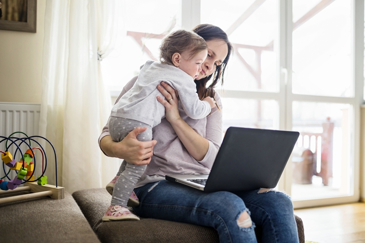 FEB17-Best Online Resources for New Parents