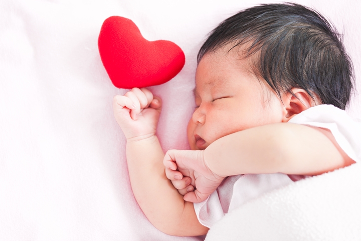 Mar 31 - Keep Your Sleeping Newborn Baby Safe