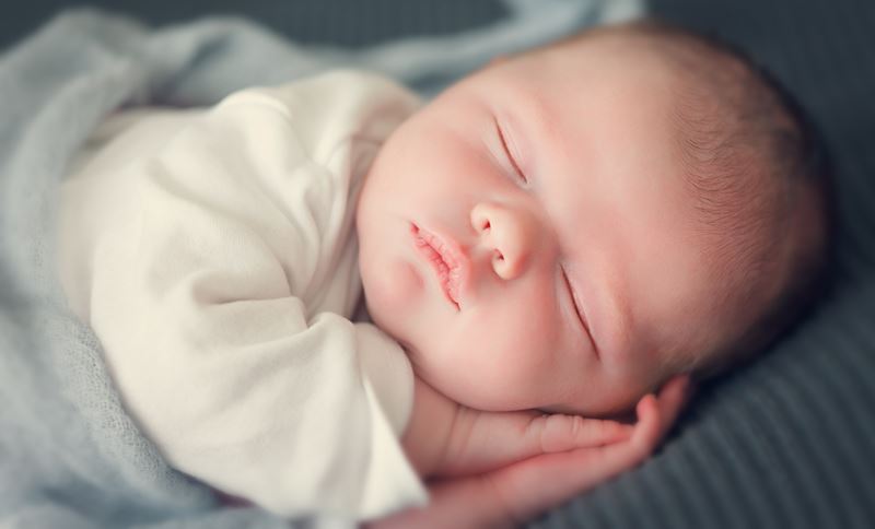 Mar19_Help Your Newborn Baby Sleep Well.jpg