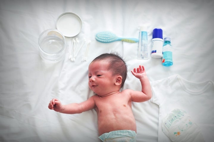 Sep 13 - Baby First Bath Tips