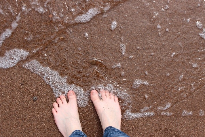 sandy feet