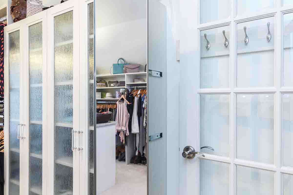 14 Wardrobes That Will Totally Give You Wardrobe Envy