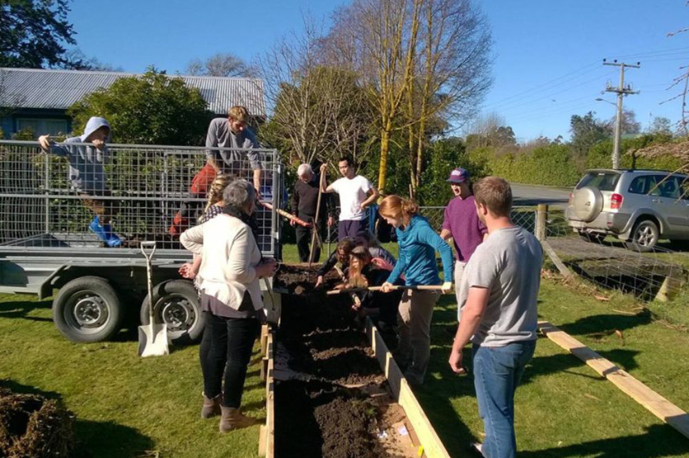 maintenance-builing-planting-ywam-volunteer-in-missions