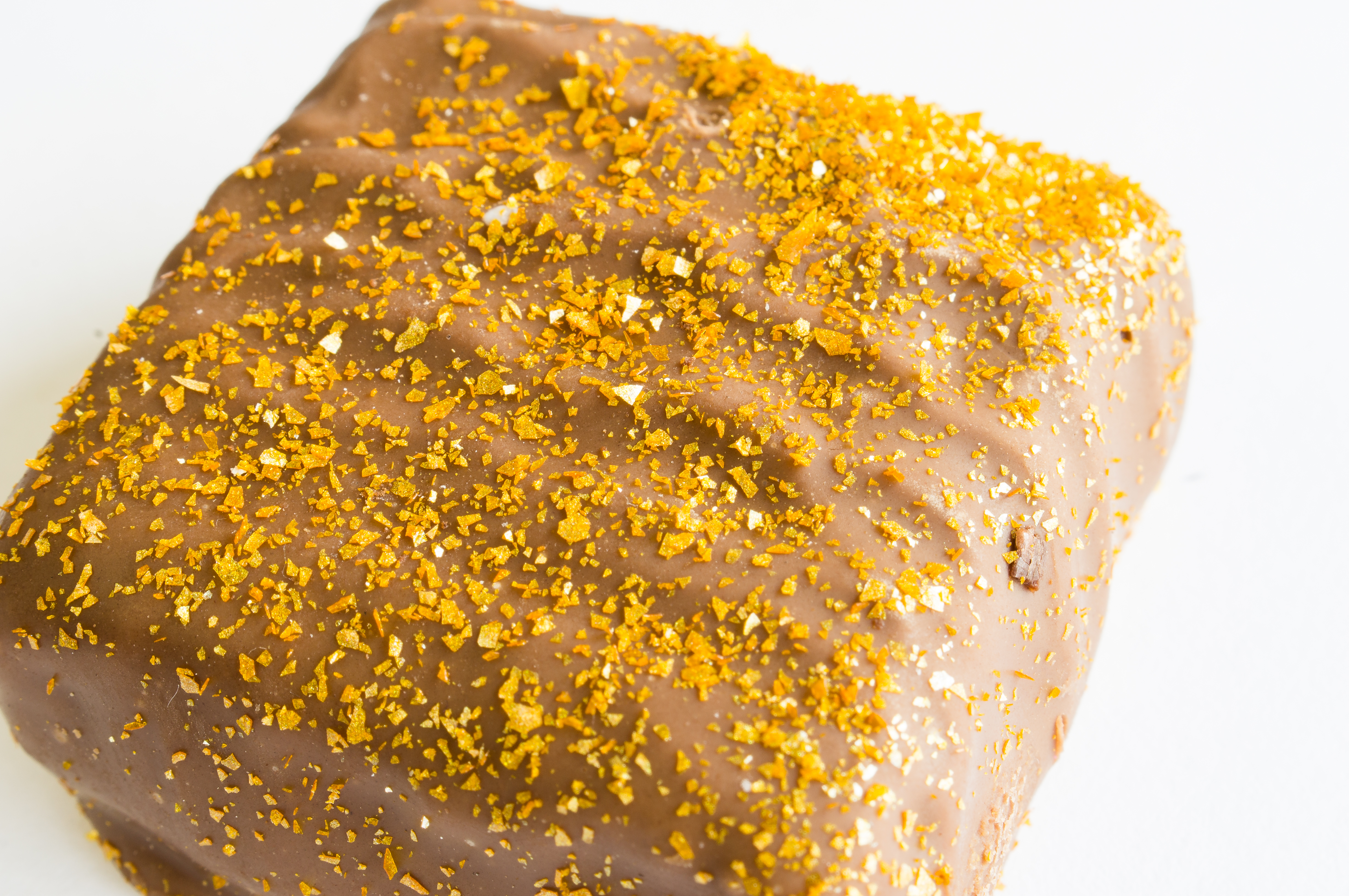 Gold Metallic Edible Glitter on Chocolate