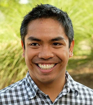 % if widget.source_image.src %}HenryStratos 