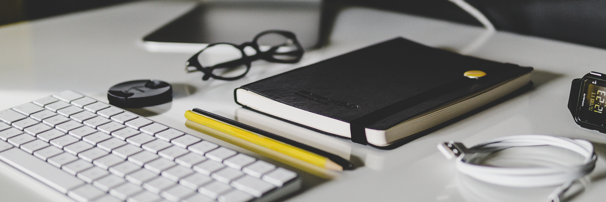 Tidy Desk Vs Untidy Desk