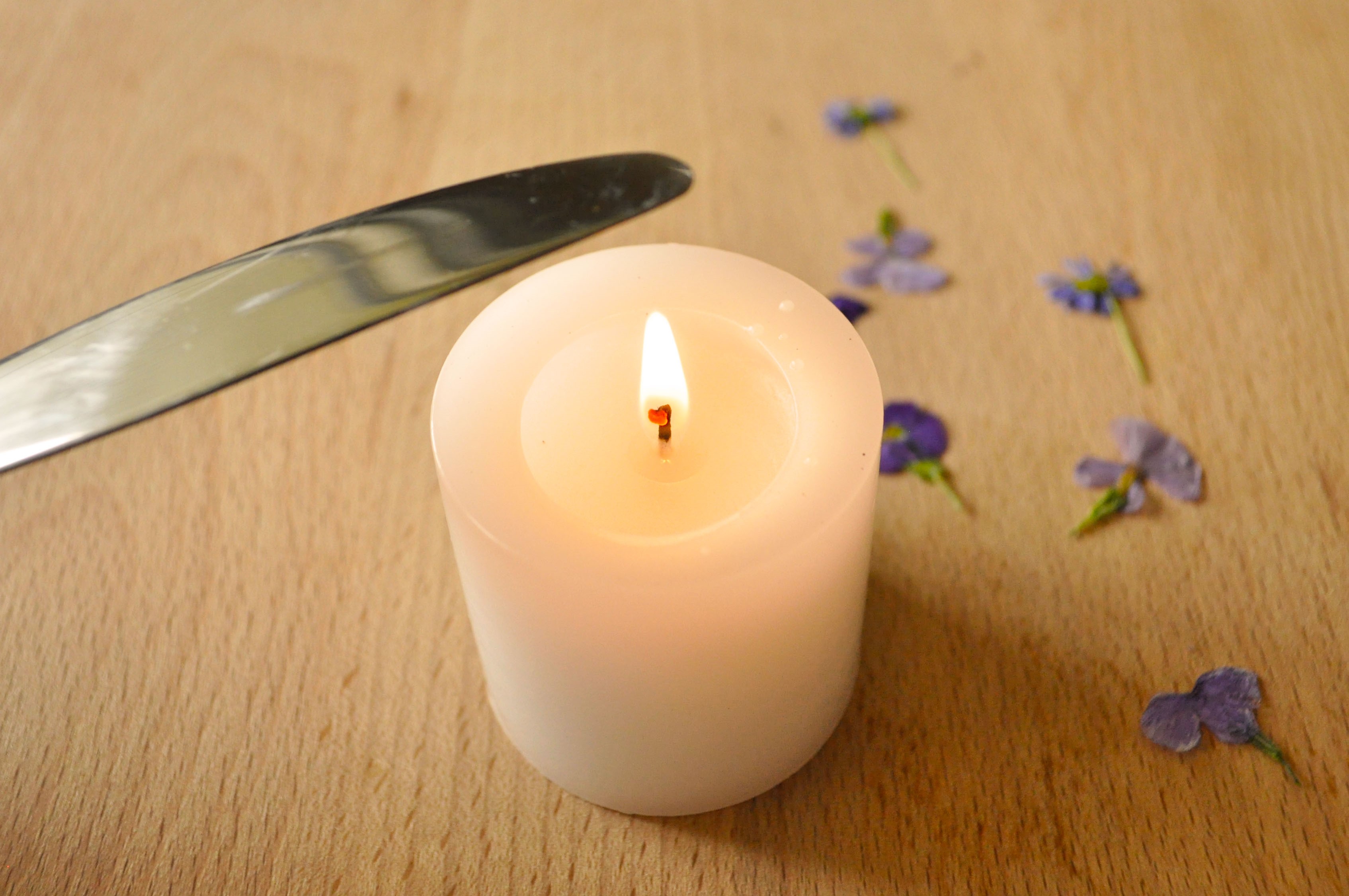 6 Pressed Flower Candle