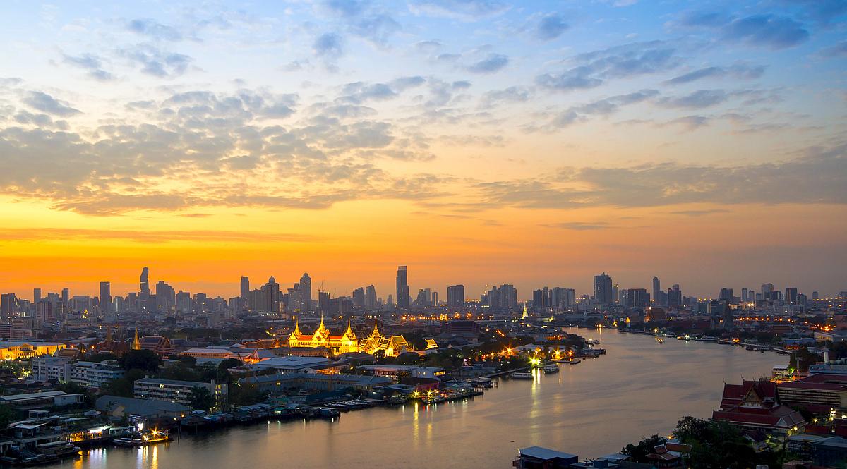 Bangkok skyline-1