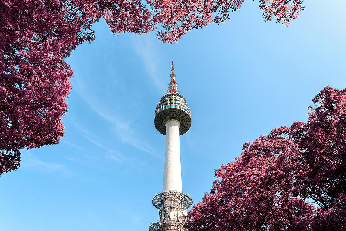architecture-beautiful-blue-sky-2848492-1