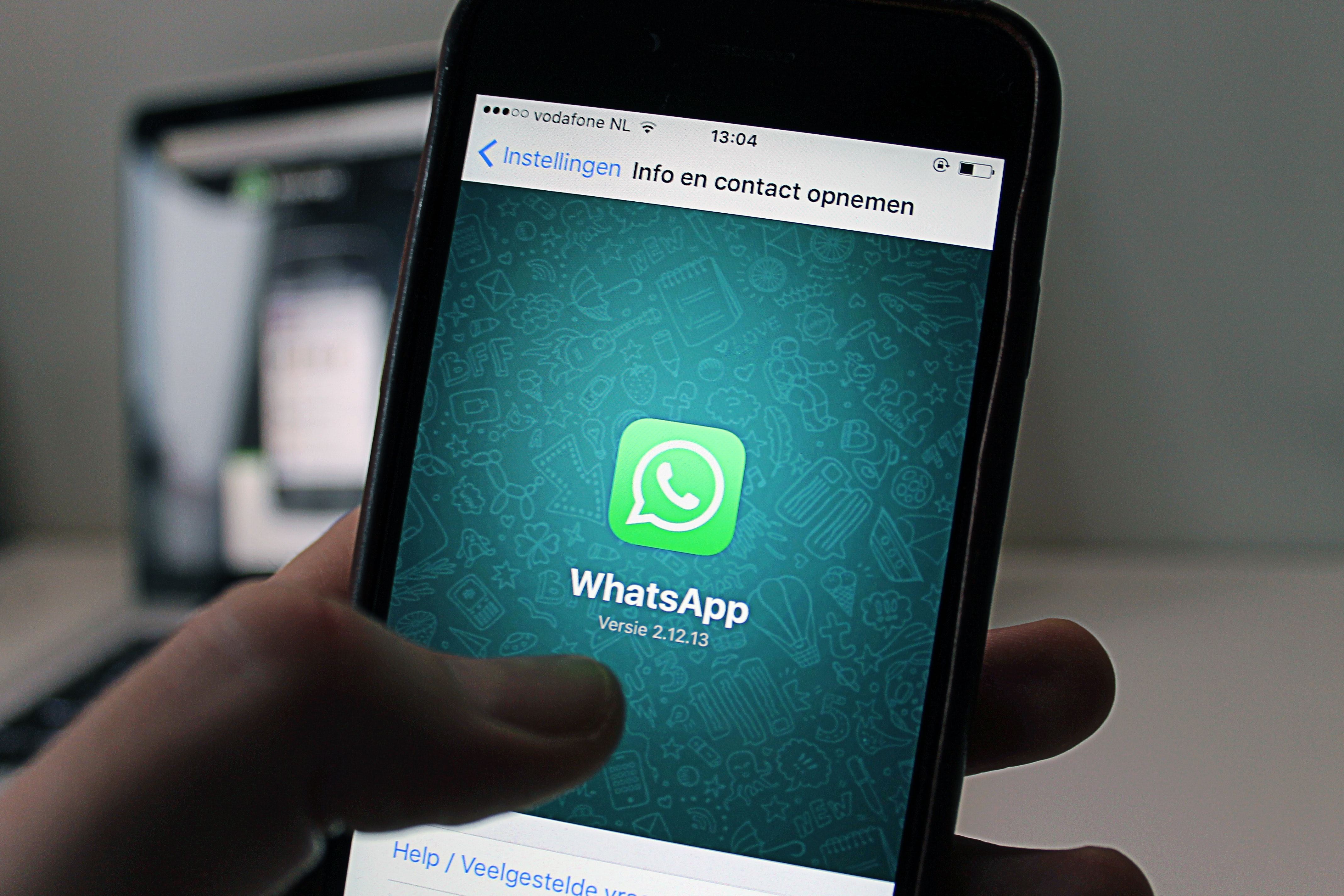 How to Use WhatsApp in Recruiting