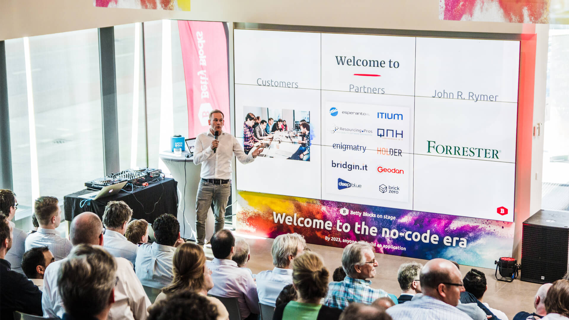 Chris_keynote_bettyblocksonstage