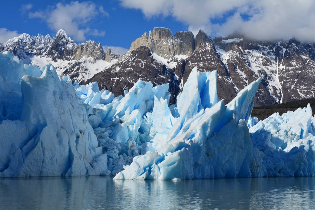 Glacier Power - Why is Glacier Ice Blue?