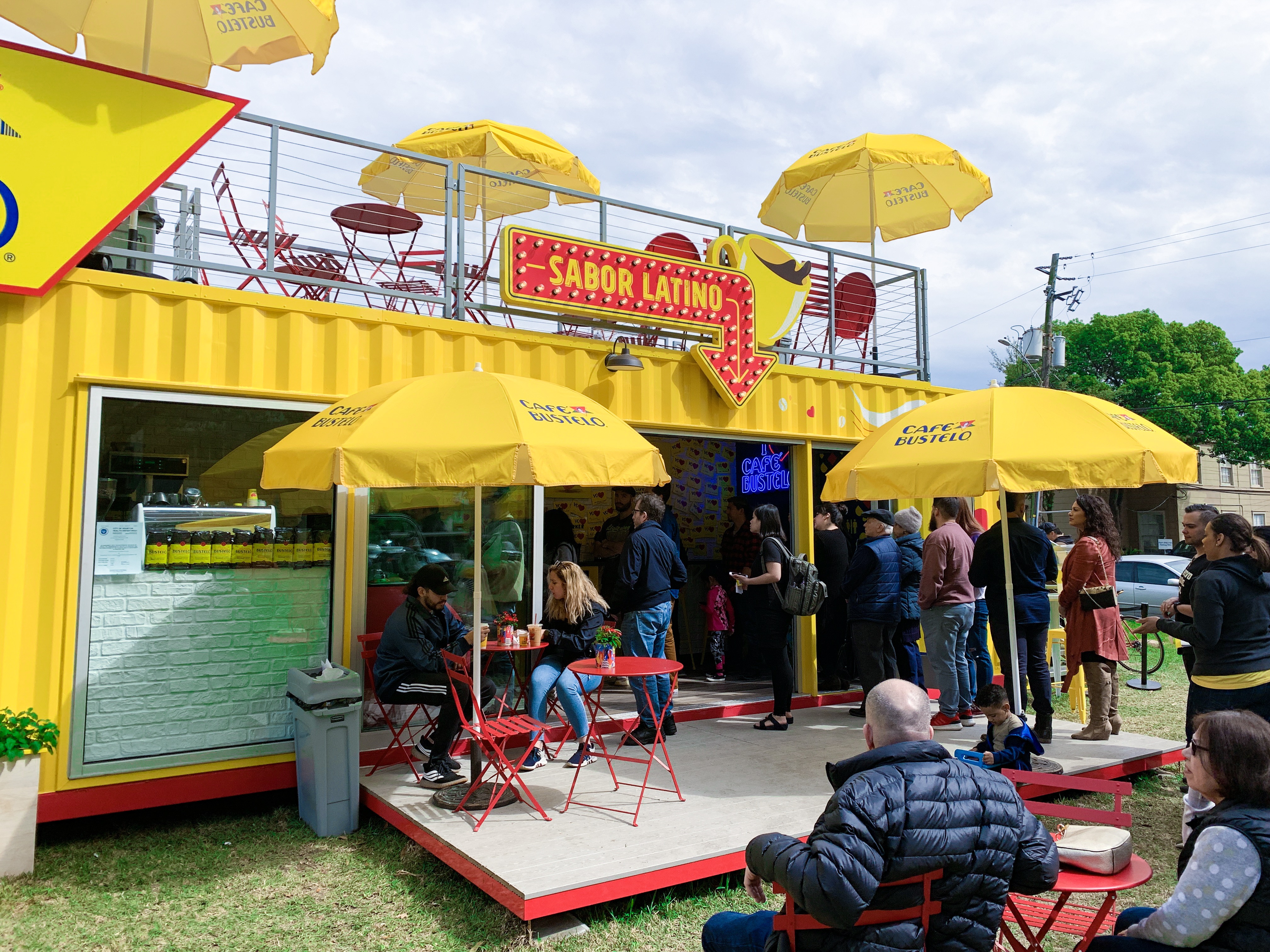 Our pop-up retail store brought Café Bustelo to consumers across the country