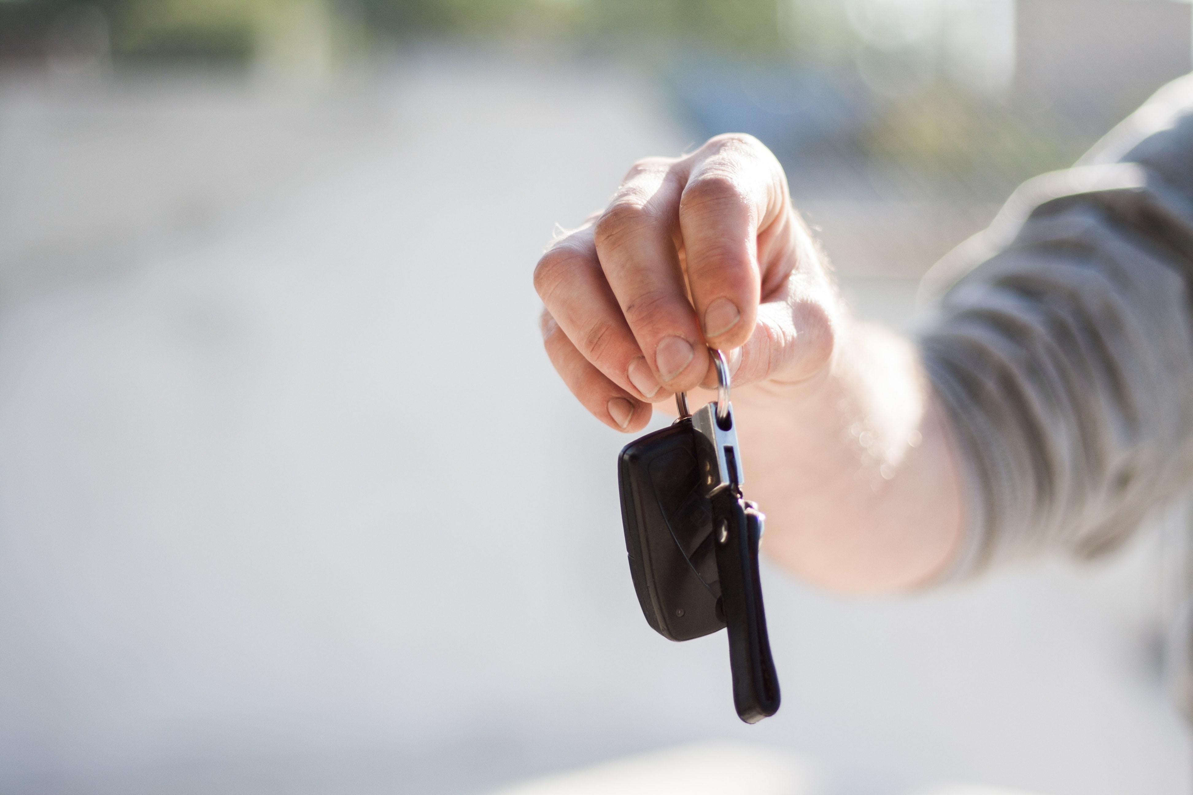 car-buying-car-dealership-car-key-97079.jpg