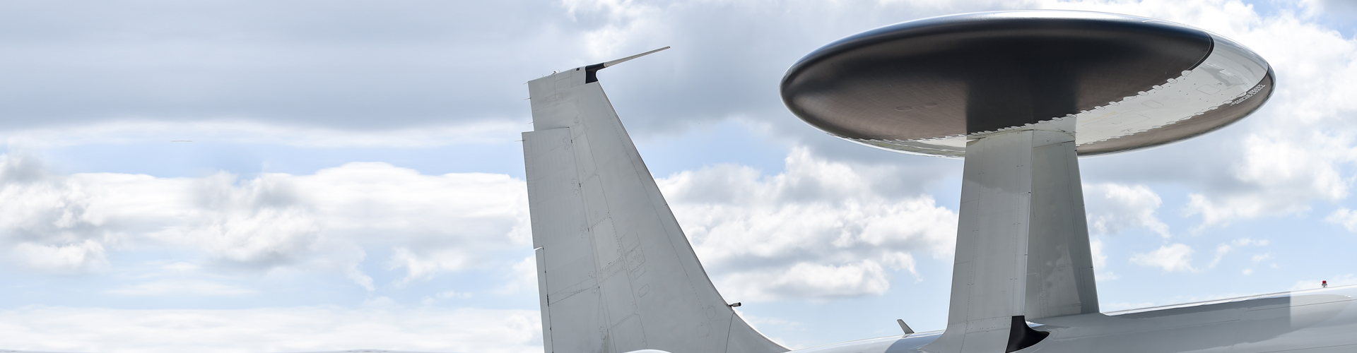 雷达图像1 -shutterstock_155402870-1920x500px