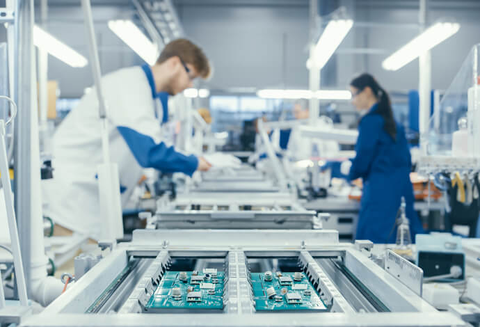 Simplified Qualification Process - shutterstock_1381707254 - 690x470px