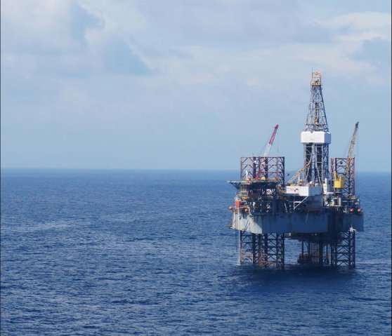 满足石油和天然气行业的过程，效率和数据需求