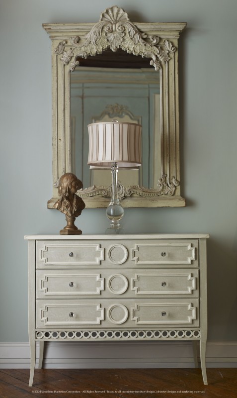 01_1752 Habersham Provence 3-Drawer Chest
