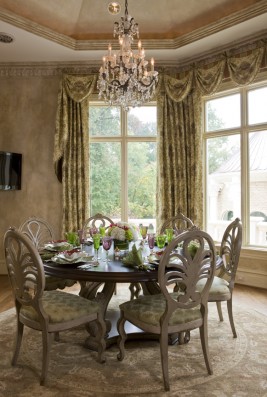 Habersham Valencia Table