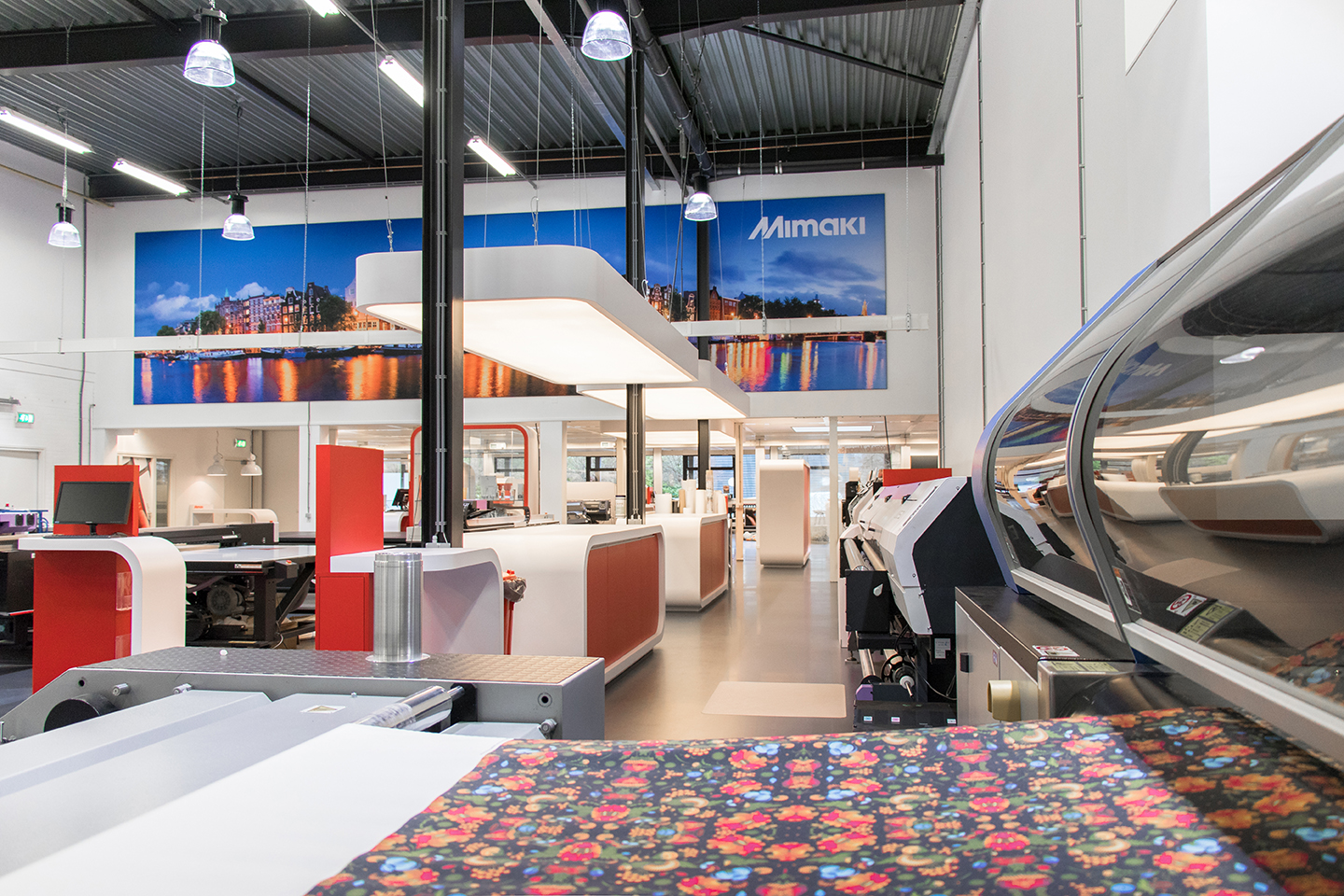 Interieurbouw-projectinrichting-Mimaki_Showroom
