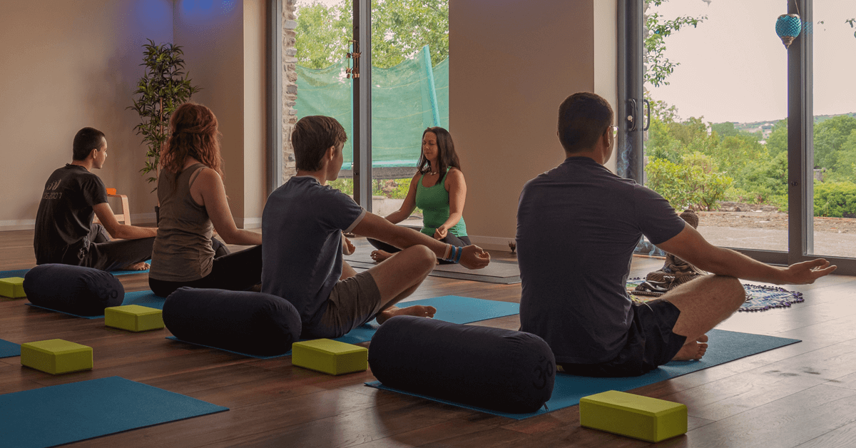 Yoga nas empresas para colaboradores