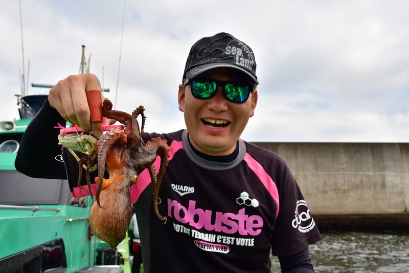 【東京湾の餌木タコ(エギタコ)入門】隣の釣り人