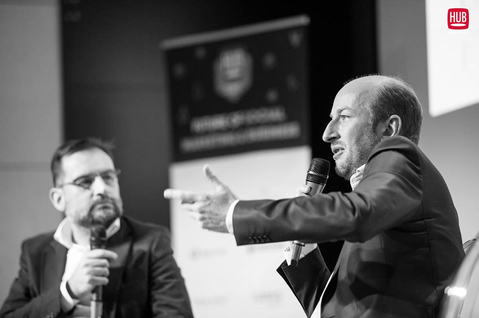 Vidéo-Enjeux-du-Social-Media-au-sein-des-réseaux-de-franchisés-Dessange-international-Gregory-Balleydier