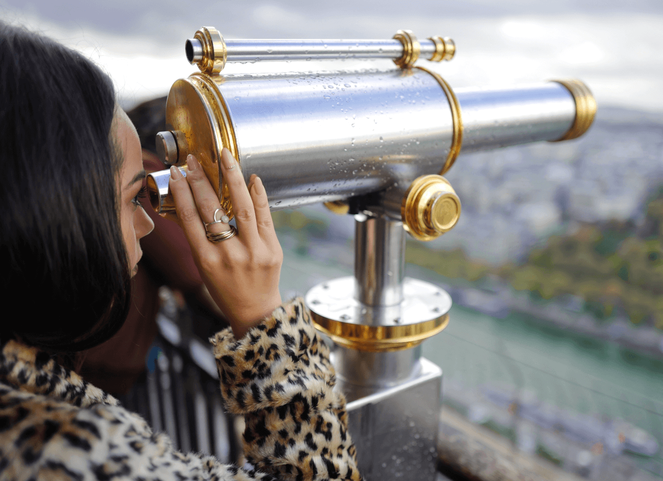 girl-telescope (1)