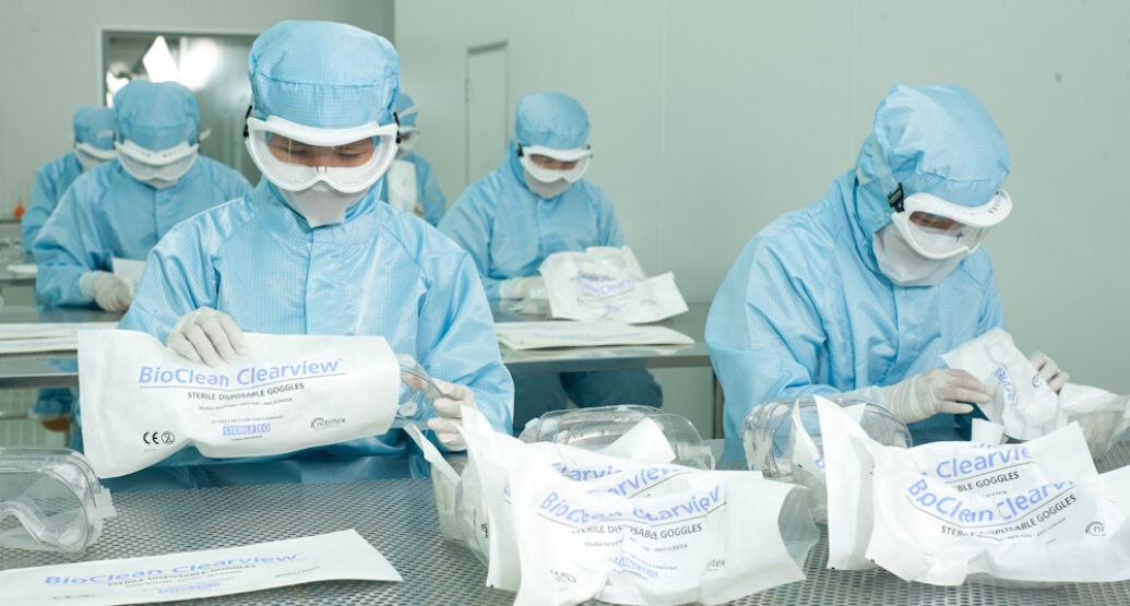 Uniformes antiestáticos: ¿son iguales en todas las industrias?