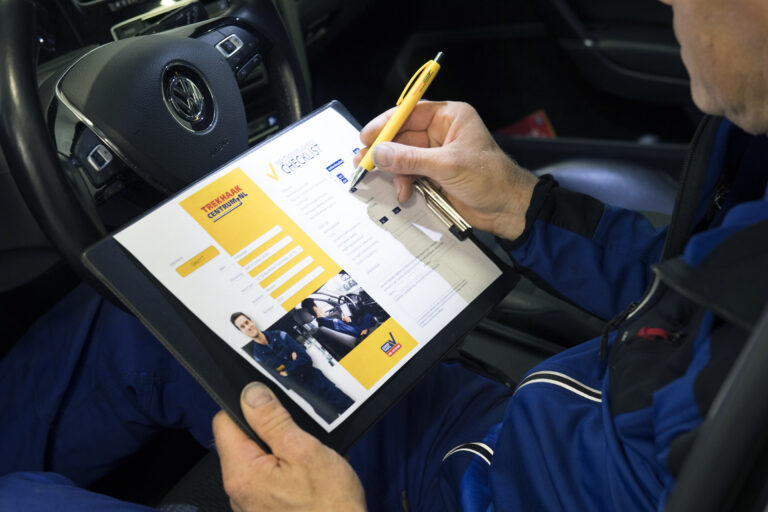 Trekhaakcentrum trekhaak montage detail