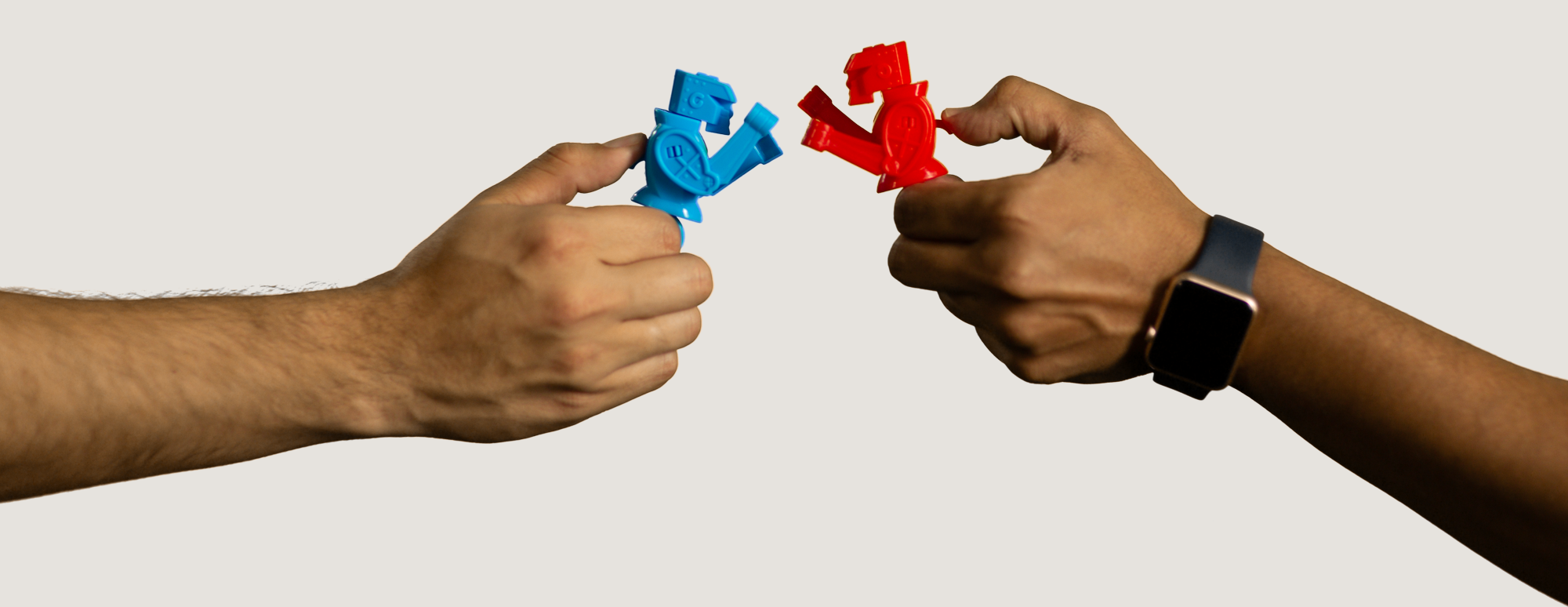 robots_rumble_01_gray