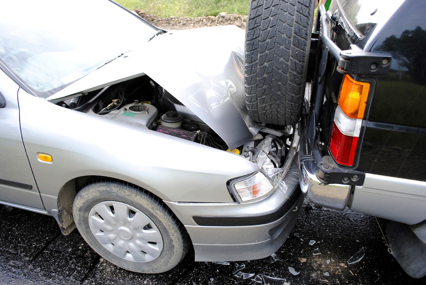 Car hit from behind causing damage and injuries