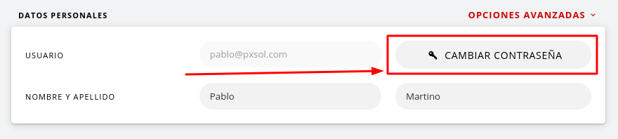 Opciones de edición de usuario con 'Cambiar contraseña' seleccionado.