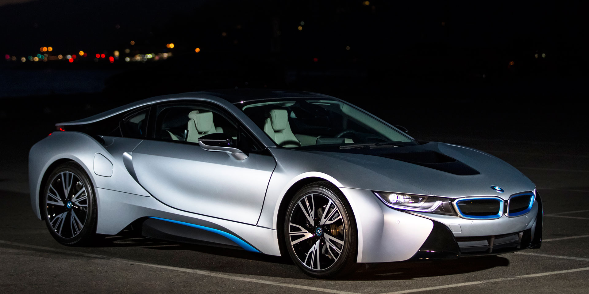 2015-BMW-i8-11.jpg
