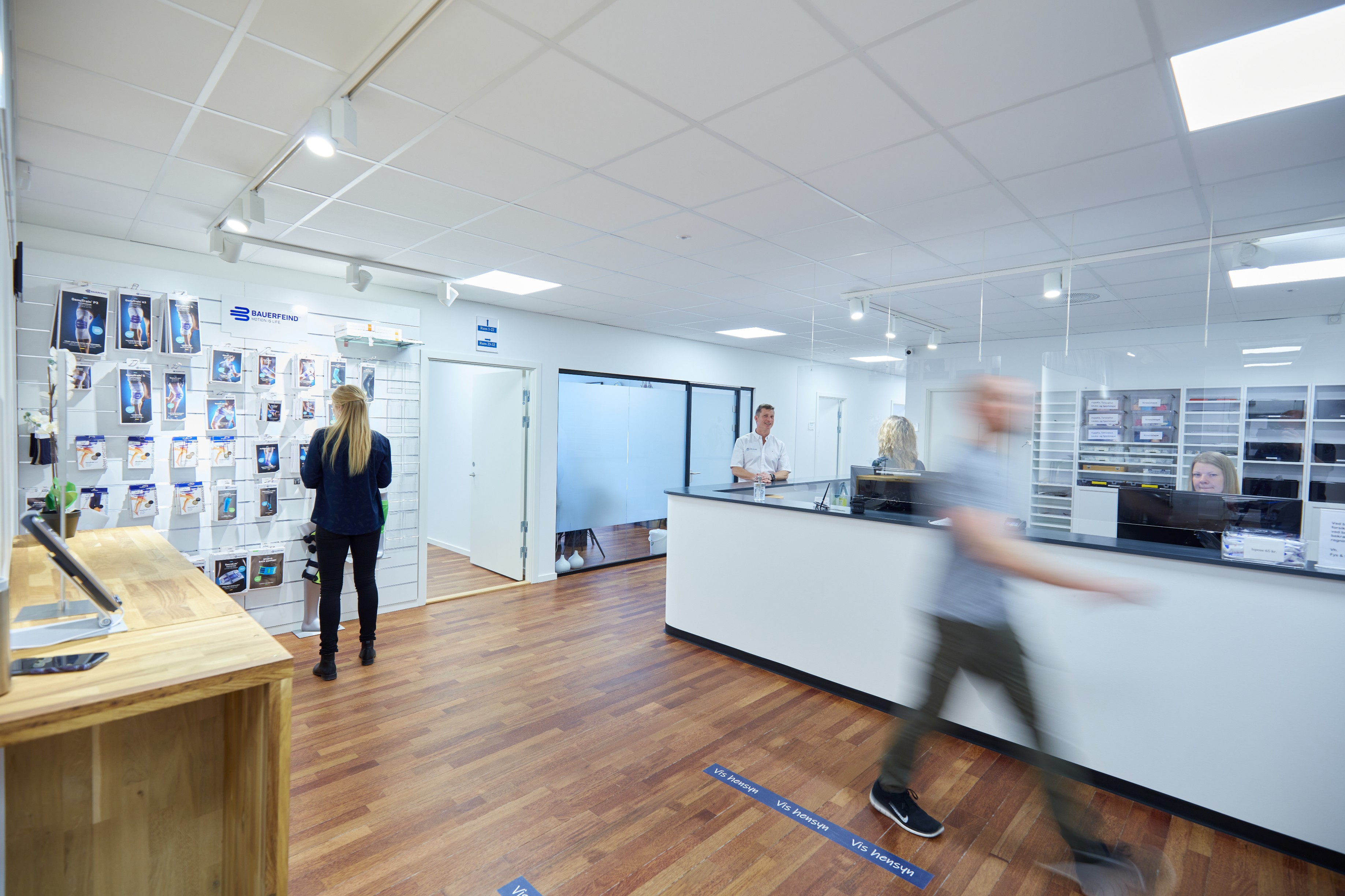 image column 1 widget_30745944573