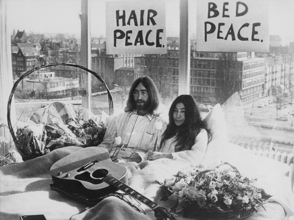John Lennon, su personalidad y actitud se refleja en su música y frases-1.png
